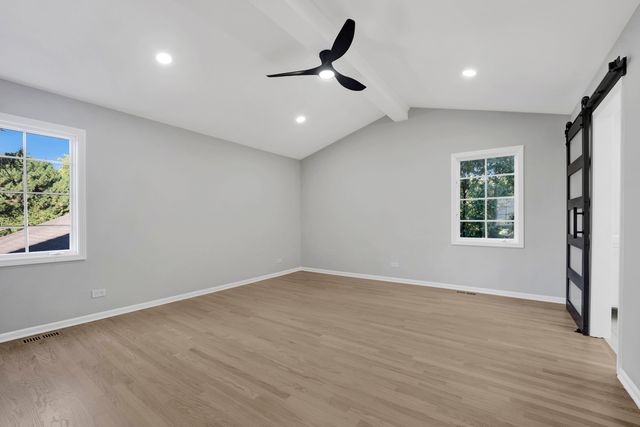 5701 Foxgate Lane, Hinsdale, IL 60521