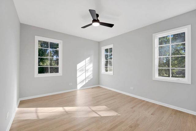 5701 Foxgate Lane, Hinsdale, IL 60521