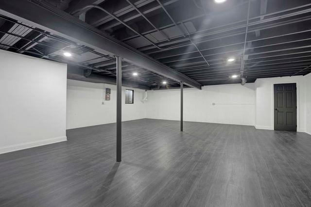 5701 Foxgate Lane, Hinsdale, IL 60521