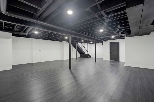 5701 Foxgate Lane, Hinsdale, IL 60521