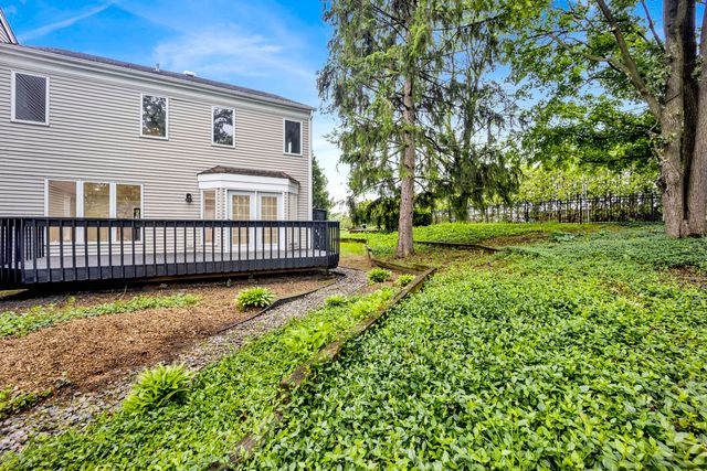 5701 Foxgate Lane, Hinsdale, IL 60521