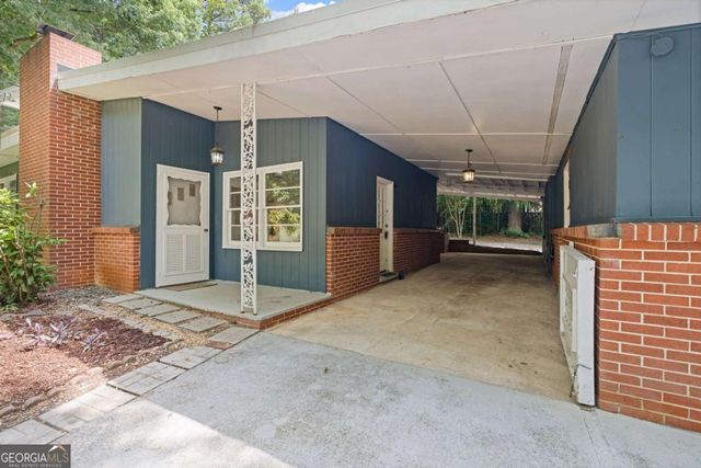 3229 Westmart Lane, Atlanta, GA 30340