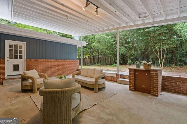 3229 Westmart Lane, Atlanta, GA 30340