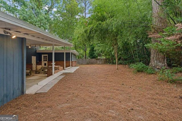 3229 Westmart Lane, Atlanta, GA 30340