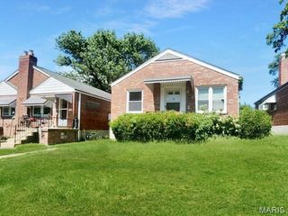 6127 Alaska Avenue, St Louis, MO 63111