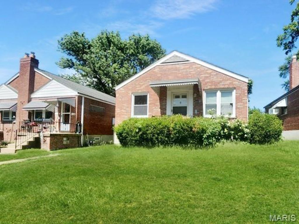 6127 Alaska Avenue, St Louis, MO 63111