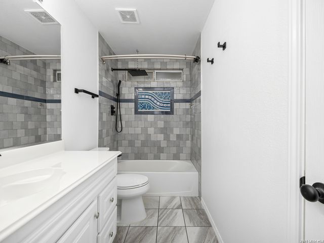 15714 Knollcircle, San Antonio, TX 78247