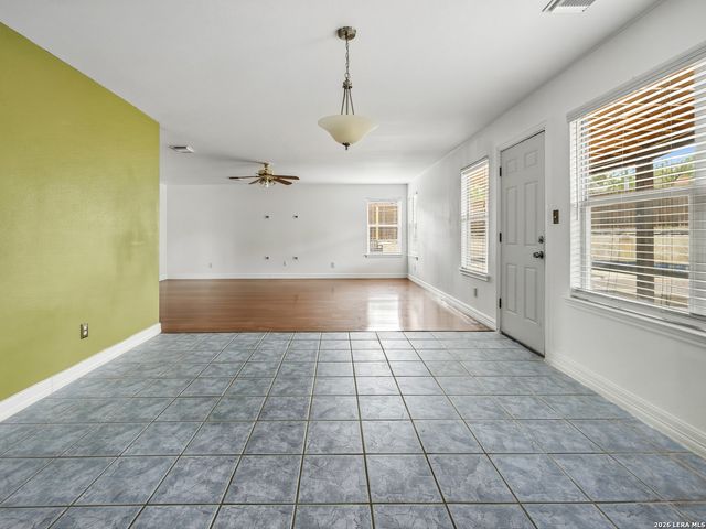 15714 Knollcircle, San Antonio, TX 78247