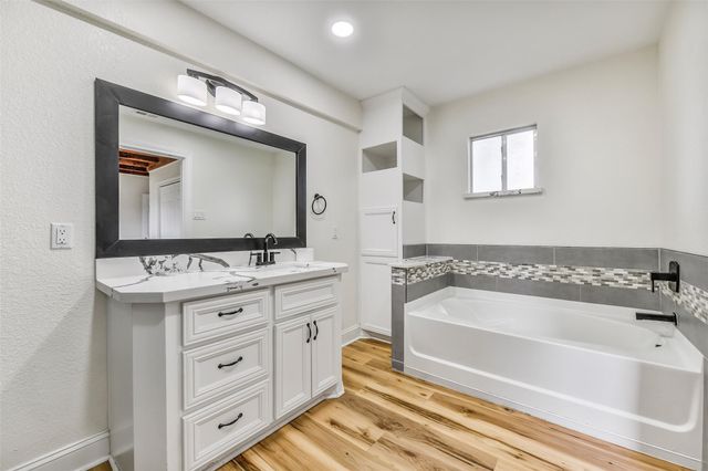 4712 33rd Street, Dickinson, TX 77539