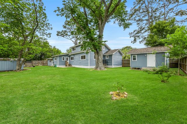 4712 33rd Street, Dickinson, TX 77539