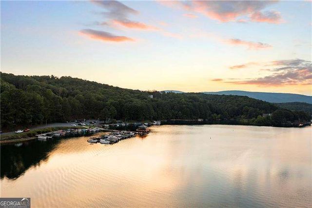 172 Cherokee Drive S, Waleska, GA 30183