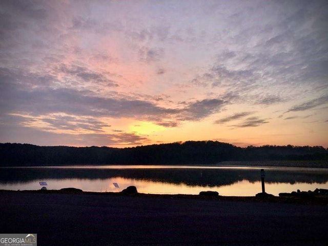 172 Cherokee Drive S, Waleska, GA 30183