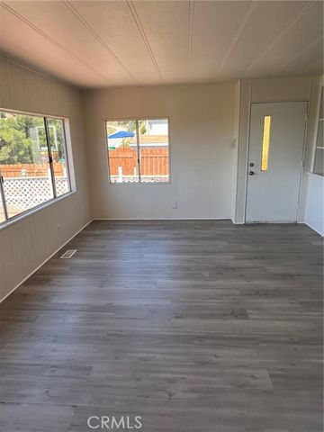 24303 Woolsey Canyon Road 4, West Hills (los Angeles), CA 91304