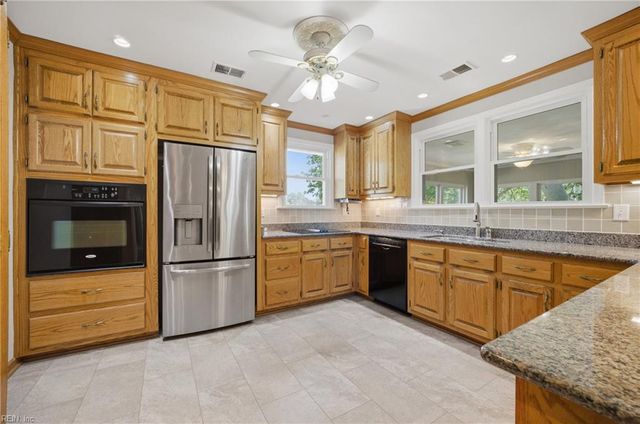 3409 McNeal AVE, Chesapeake, VA 23325