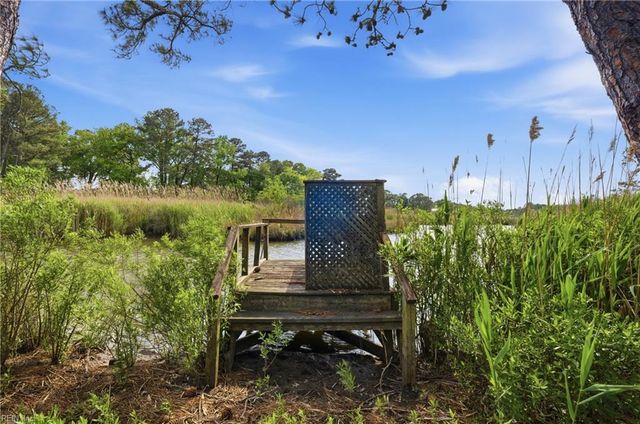 3409 McNeal AVE, Chesapeake, VA 23325