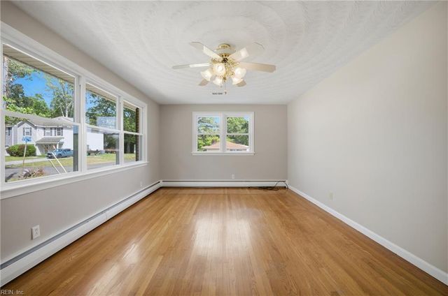 3409 McNeal AVE, Chesapeake, VA 23325