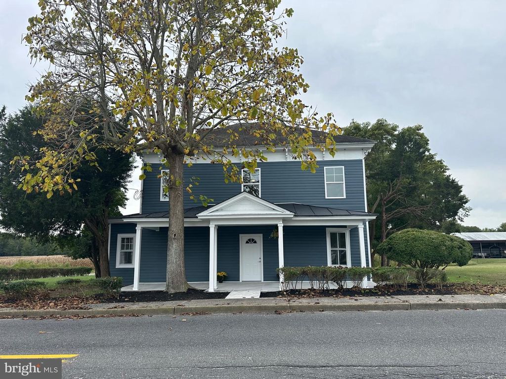 32 MAIN ST, Frankford, DE 19945