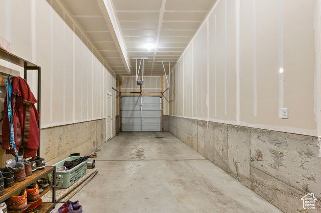 11011 S LAKE RUN RD, South Jordan, UT 84009