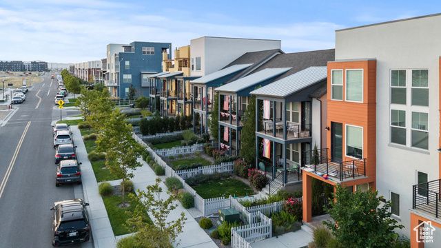 11011 S LAKE RUN RD, South Jordan, UT 84009