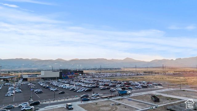 11011 S LAKE RUN RD, South Jordan, UT 84009