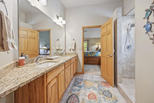 207 Woodlands COURT, Hartland, WI 53029