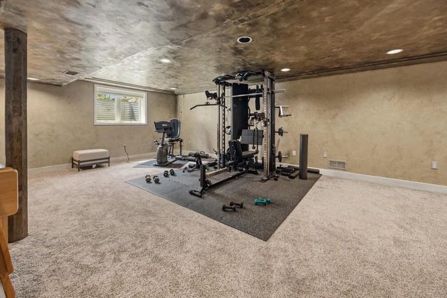 207 Woodlands COURT, Hartland, WI 53029