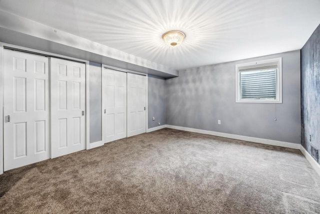 207 Woodlands COURT, Hartland, WI 53029