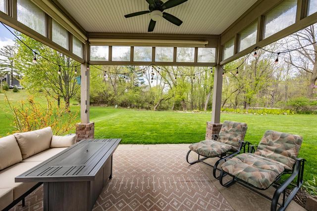 207 Woodlands COURT, Hartland, WI 53029