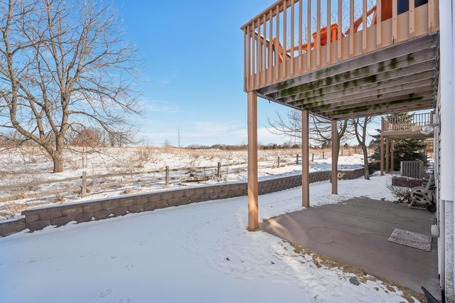 3084 Chisholm Court N, Maplewood, MN 55109