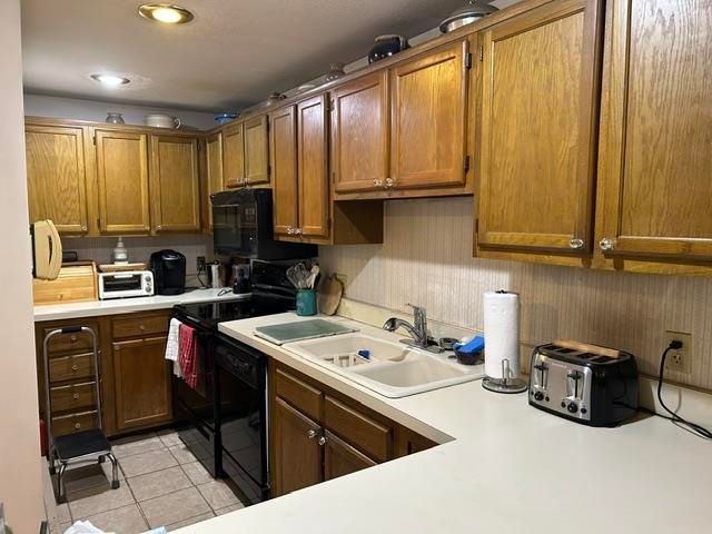 11 Evergreen Lane, Brattleboro, VT 05301