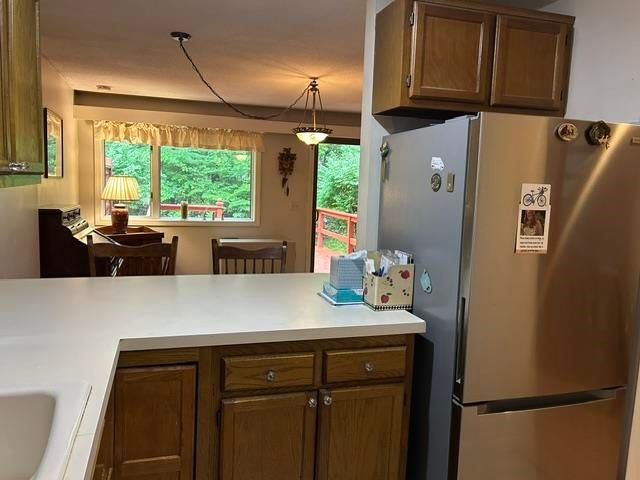 11 Evergreen Lane, Brattleboro, VT 05301