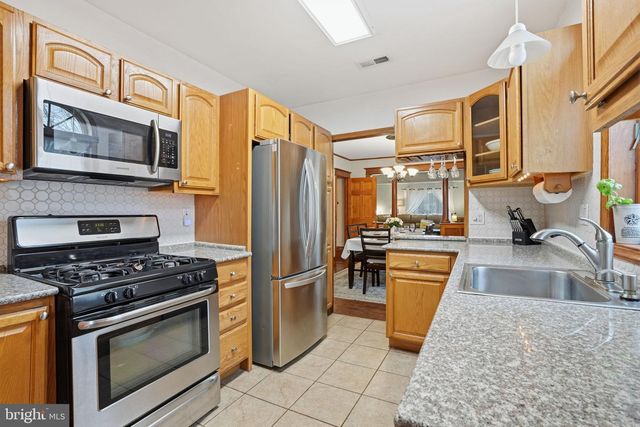 251 ELLIS RD, Willow Grove, PA 19090