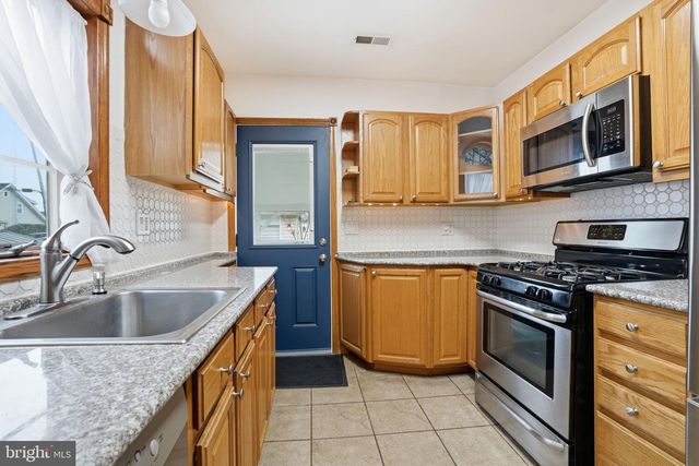 251 ELLIS RD, Willow Grove, PA 19090