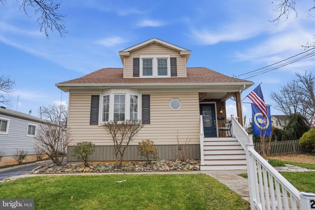 251 ELLIS RD, Willow Grove, PA 19090