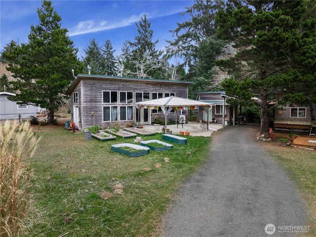 27858 Y Lane, Ocean Park, WA 98640