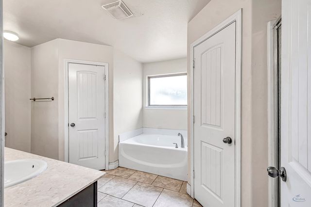 707 E 96th St, Odessa, TX 79765