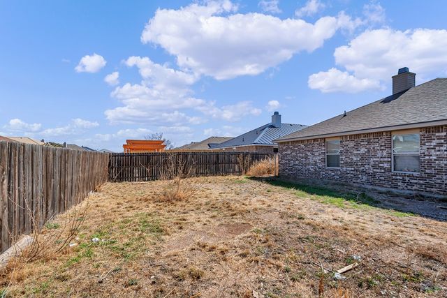 707 E 96th St, Odessa, TX 79765