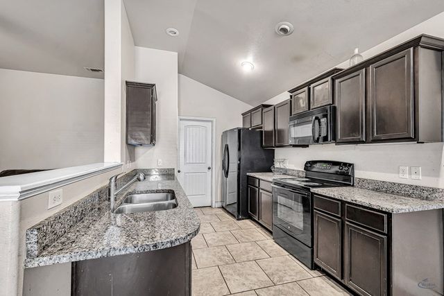 707 E 96th St, Odessa, TX 79765