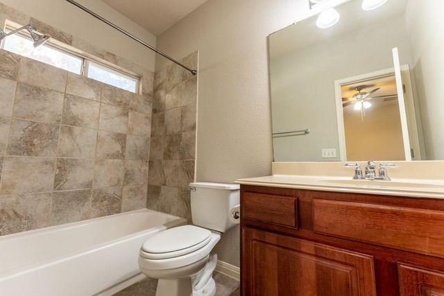 3000 Govalle Ave B, Austin, TX 78702