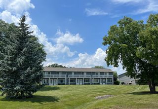34320 N Birch Lane N, Gurnee, IL 60031