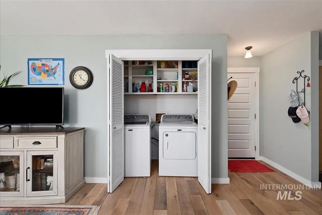 206 N Northview Dr, Eagle, ID 83616