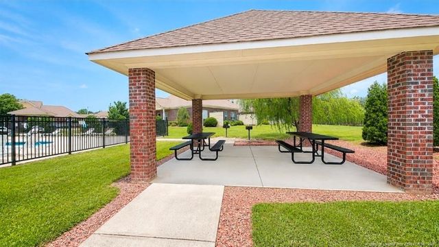 5000 Waterloo Avenue, Fayetteville, NC 28314