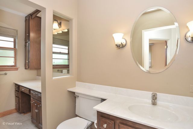 516 S Main Street, Mount Prospect, IL 60056