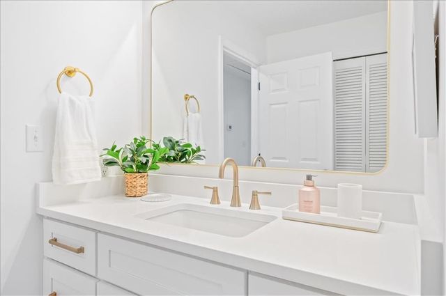 512 Harbour Oaks Drive, St. Simons Island, GA 31522