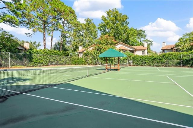 512 Harbour Oaks Drive, St. Simons Island, GA 31522