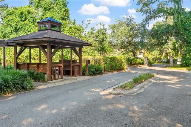 512 Harbour Oaks Drive, St. Simons Island, GA 31522