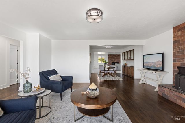 29862 Emmett Rd, Caldwell, ID 83607