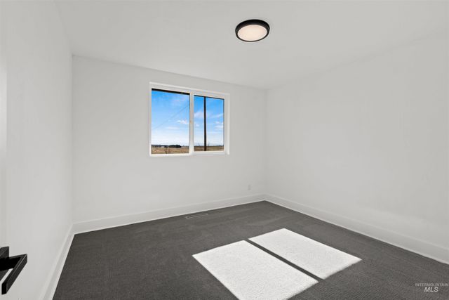 29862 Emmett Rd, Caldwell, ID 83607