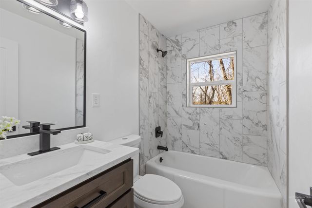 29862 Emmett Rd, Caldwell, ID 83607