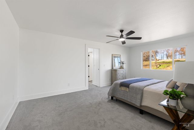 29862 Emmett Rd, Caldwell, ID 83607